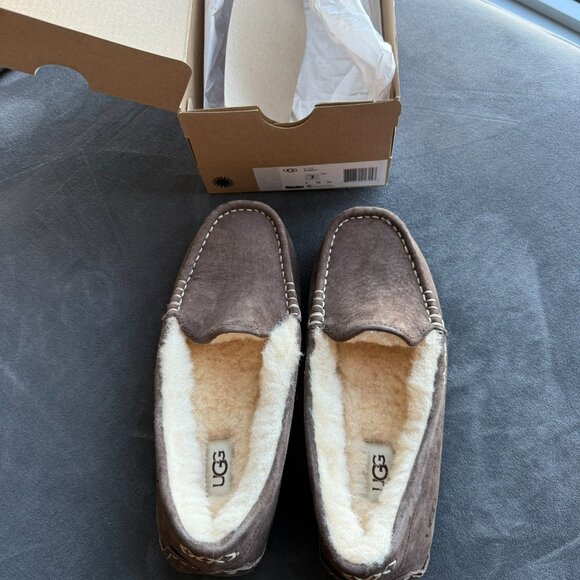 NIB UGG Women’s Ansley Slippers – Chocolate, Size 7 - Picture 5 of 9